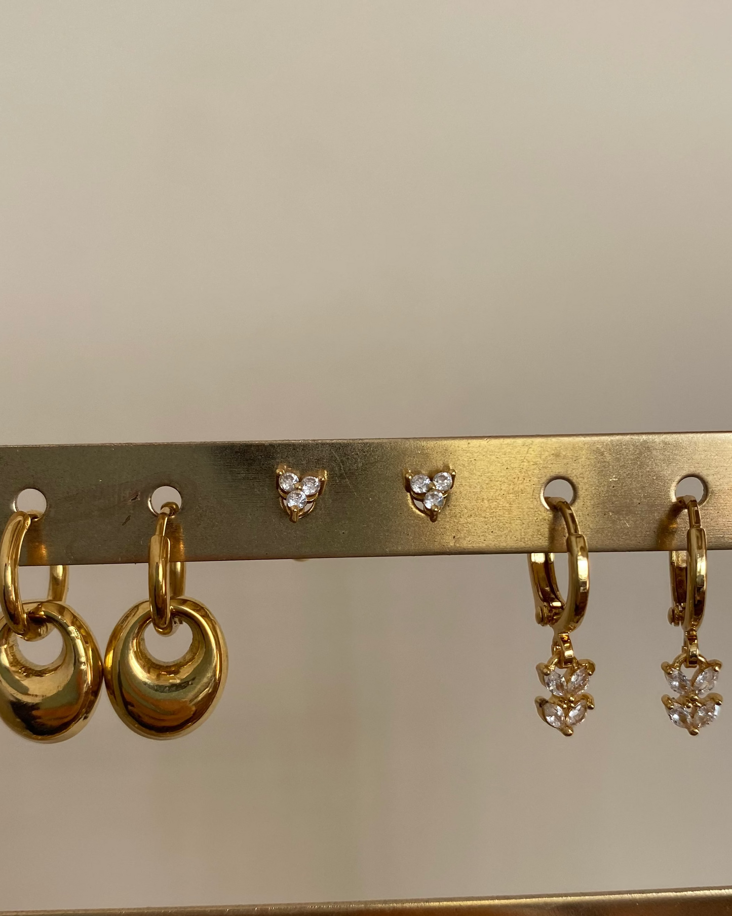 Triple zirconia studs